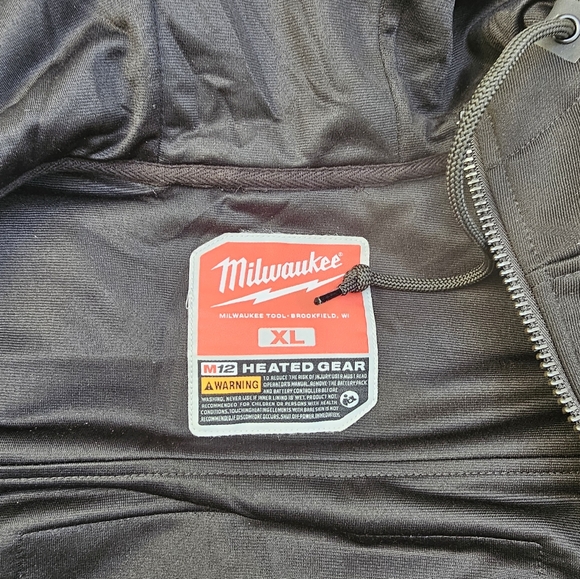 New Milwaukee heated zippered hoodie - Picture 3 of 4